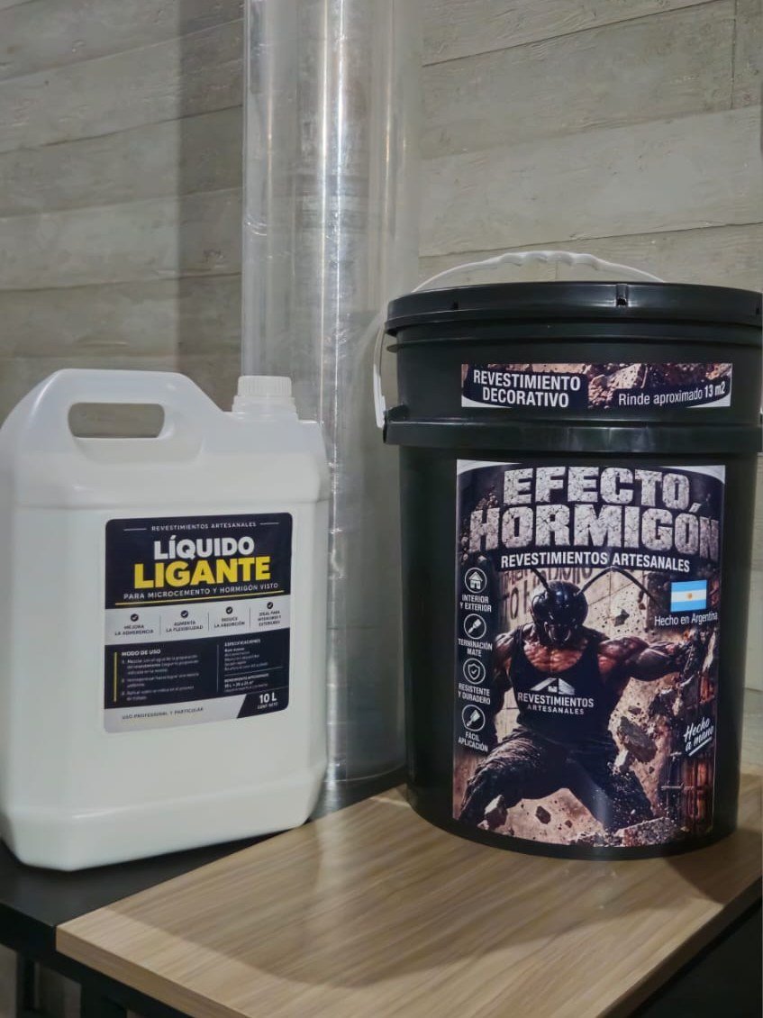 Kit Efecto Hormigón Visto: balde de revestimiento, líquido ligante y láminas de PVC